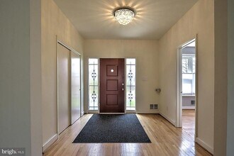 7033 31st St NW in Washington, DC - Building Photo - Building Photo
