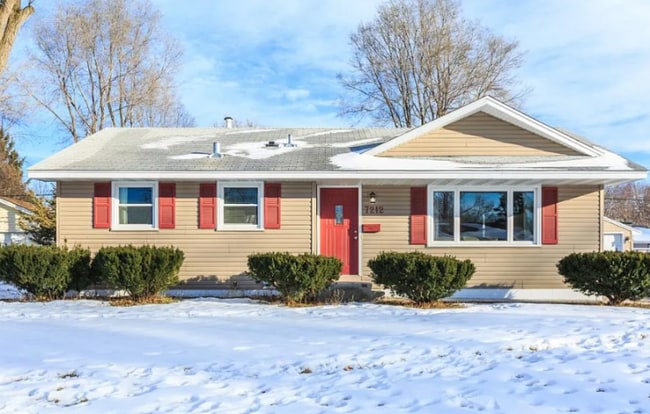 property at 7212 Kyle Ave N