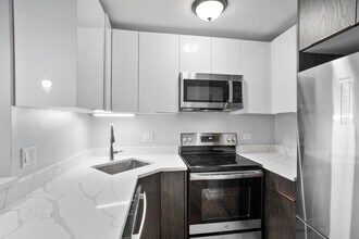 7545 N Winchester Ave in Chicago, IL - Building Photo - Building Photo