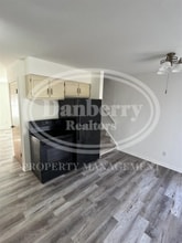 3031 Douglas Rd in Toledo, OH - Building Photo - Building Photo