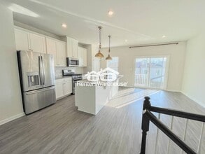 512 William Tiedeman Ln in Virginia Beach, VA - Building Photo - Building Photo
