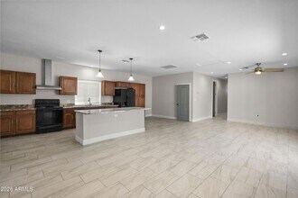 7631 N 59th Ln in Glendale, AZ - Building Photo - Building Photo