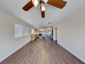 729 W Firehawk Dr in Green Valley, AZ - Building Photo - Building Photo