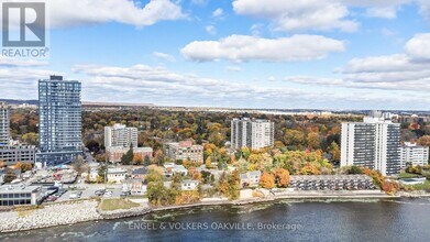 370 Martha St in Burlington, ON - Building Photo - Building Photo