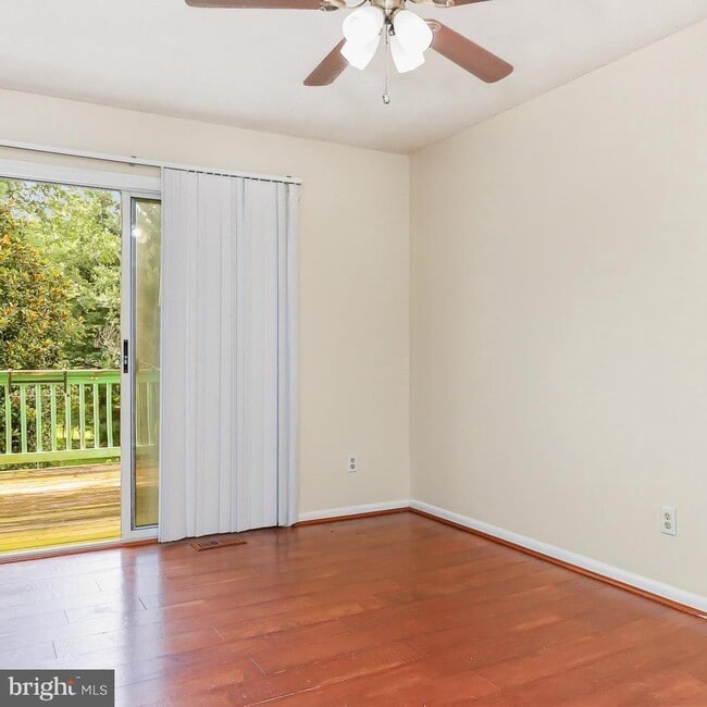 property at 1510 Murray Pl