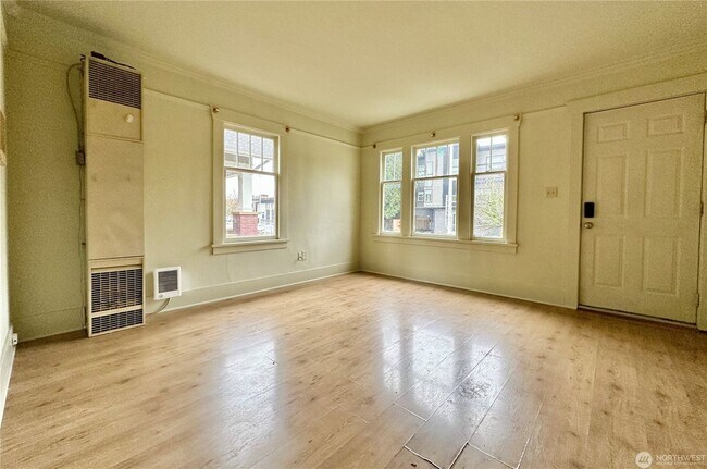 112 Wells Ave S, Unit 114- in Renton, WA - Building Photo - Building Photo