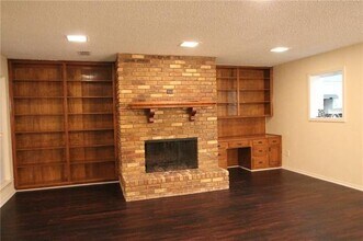 3350 Lanarc Dr in Plano, TX - Building Photo - Building Photo