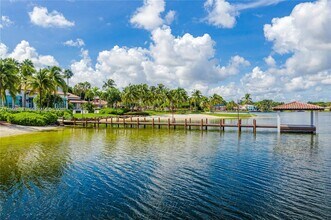 6814 NW 107th Pl in Doral, FL - Building Photo - Building Photo