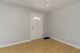 2228 Holt Ave in Columbus, OH - Building Photo - Building Photo