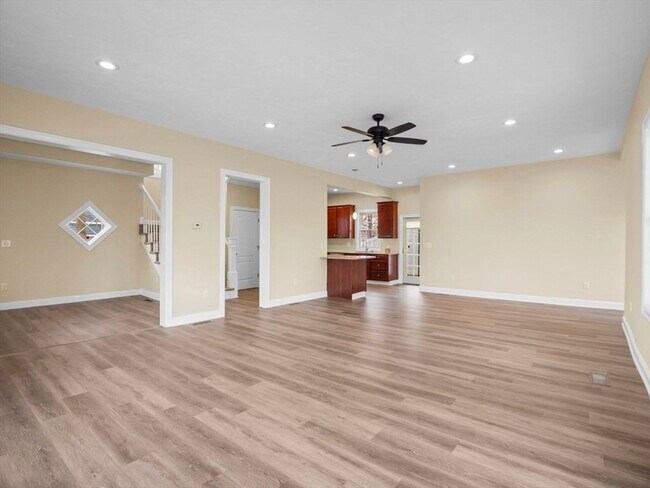 63 Varnum Ave in Lowell, MA - Building Photo - Building Photo