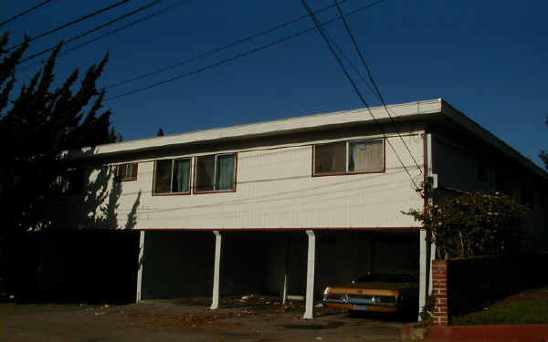 3256 Nicol Ave in Oakland, CA - Building Photo - Building Photo