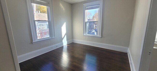 100 Magazine St, Unit 2 in Cambridge, MA - Foto de edificio - Building Photo
