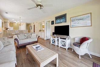 80 Pinehurst Ln in Pawleys Island, SC - Building Photo - Building Photo