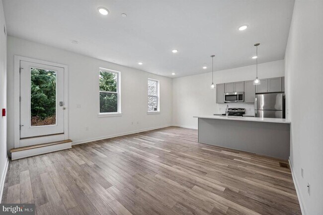 4912 Baltimore Ave in Philadelphia, PA - Building Photo - Building Photo