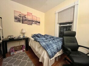 168 Hillside St, Unit 2 in Boston, MA - Building Photo - Building Photo