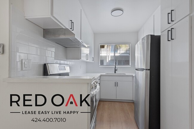 3401 Ocean Park Blvd in Santa Monica, CA - Foto de edificio - Building Photo