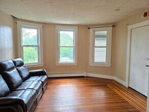 302 Allen St in New Britain, CT - Building Photo - Building Photo