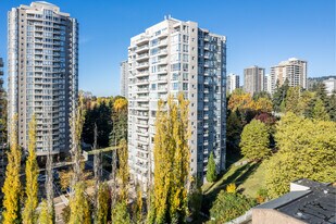 Sapphire Tower in Burnaby, BC - Building Photo