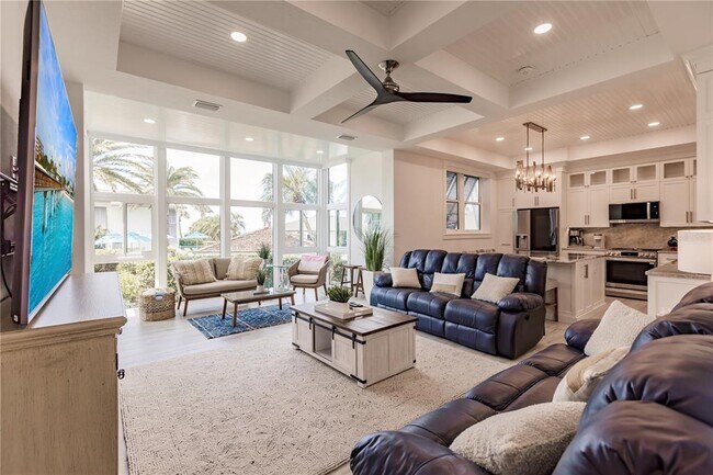 6042 W Peppertree Way in Sarasota, FL - Building Photo - Building Photo