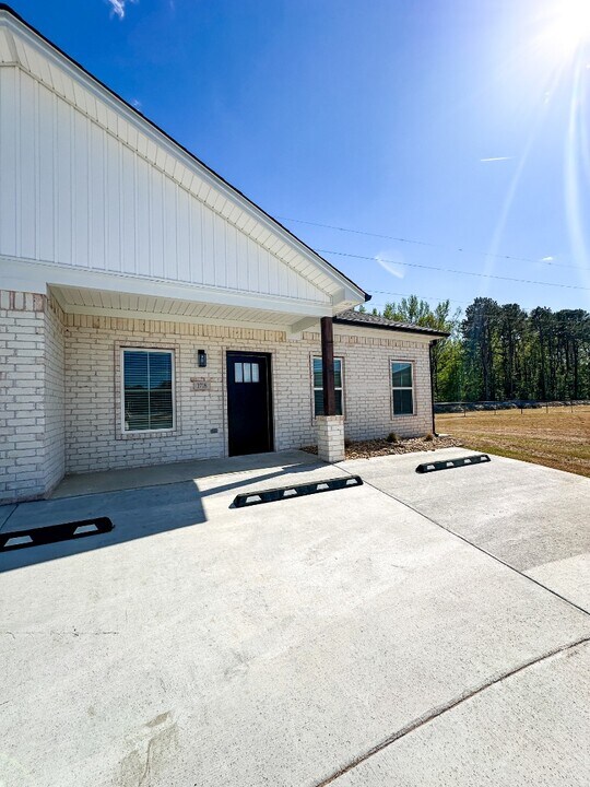 1718 Rosemary in Tull, AR - Building Photo