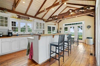 35 Northrop St in Bridgewater, CT - Building Photo - Building Photo