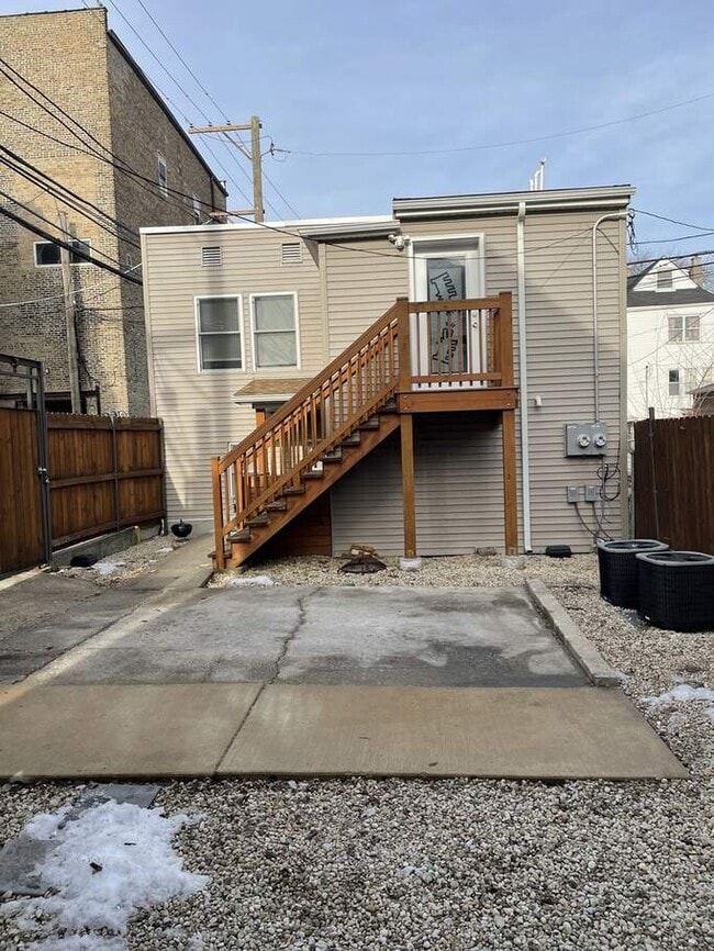 2914 N Allen Ave, Unit CH1