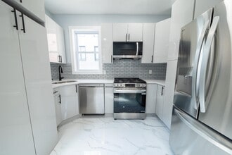 1409 Manhattan Ave in Union City, NJ - Building Photo - Building Photo