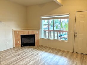 535 NE 76th Ave in Portland, OR - Building Photo - Building Photo