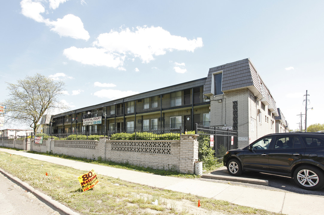 Victoria Place Apartments in Detroit, MI - Building Photo