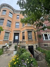 1728 Beacon St, Unit B in Brookline, MA - Building Photo - Building Photo