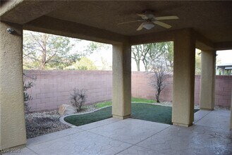 60 Dark Creek Ave in Las Vegas, NV - Building Photo - Building Photo