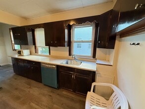 13 Waterhouse St, Unit 2 in Somerville, MA - Foto de edificio - Building Photo