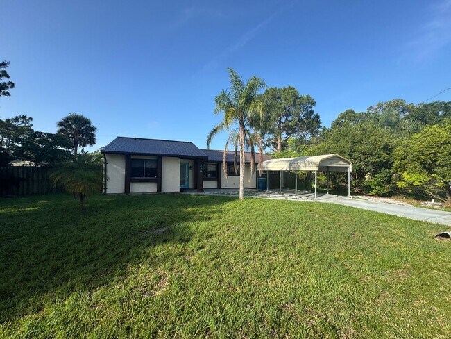 property at 530 Escarole St SE