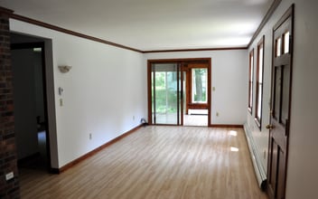 287 Grantwood Dr in Amherst, MA - Building Photo - Building Photo