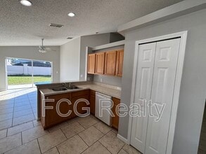 715 Piermont Dr in Davenport, FL - Building Photo - Building Photo