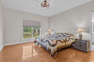 9525 Woodland Hills Way in Tallahassee, FL - Building Photo - Building Photo