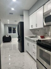 4960 SW 28th Terrace in Fort Lauderdale, FL - Building Photo - Building Photo