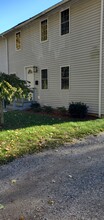 17 Dartmouth St, Unit 17 in Exeter, NH - Building Photo - Building Photo