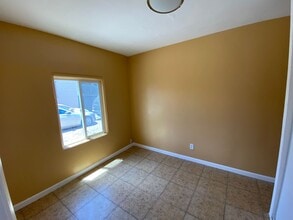 2252-56 Julian Ave in San Diego, CA - Building Photo - Building Photo