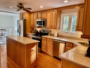 11 Richard Rd in Rye, NH - Building Photo - Building Photo