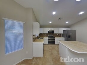 11049 Zampino St in Las Vegas, NV - Building Photo - Building Photo