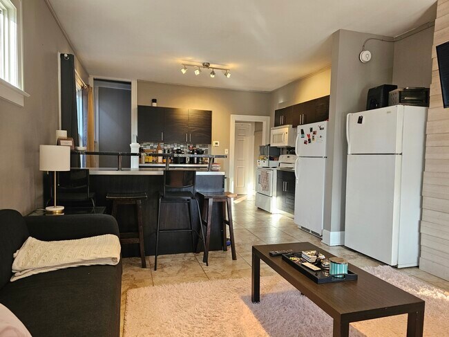 425 Partington Av in Windsor, ON - Building Photo - Building Photo