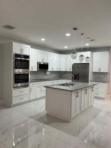 property at 1305 Lucaya Dr