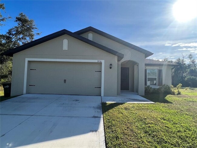 3936 Basket St in North Port, FL - Building Photo - Building Photo