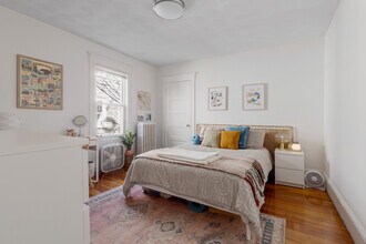 95 Beacon St, Unit 3 in Somerville, MA - Building Photo - Building Photo