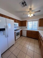 1851 Hillpointe Rd in Henderson, NV - Building Photo - Building Photo
