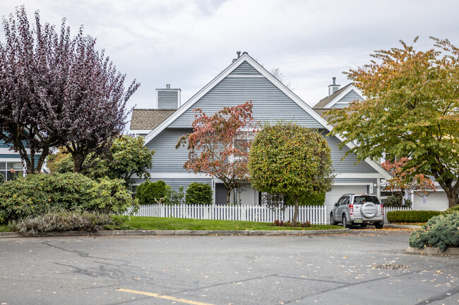 Waterford Ridge in Langley, BC - Building Photo - Building Photo