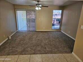 935 N Granite Reef Rd in Scottsdale, AZ - Building Photo - Building Photo