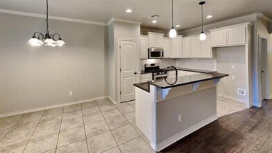 8105 NW 159th St in Edmond, OK - Building Photo - Building Photo