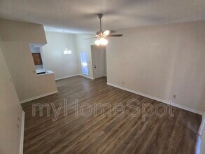 8430 Country Walk Dr in Pensacola, FL - Building Photo - Building Photo